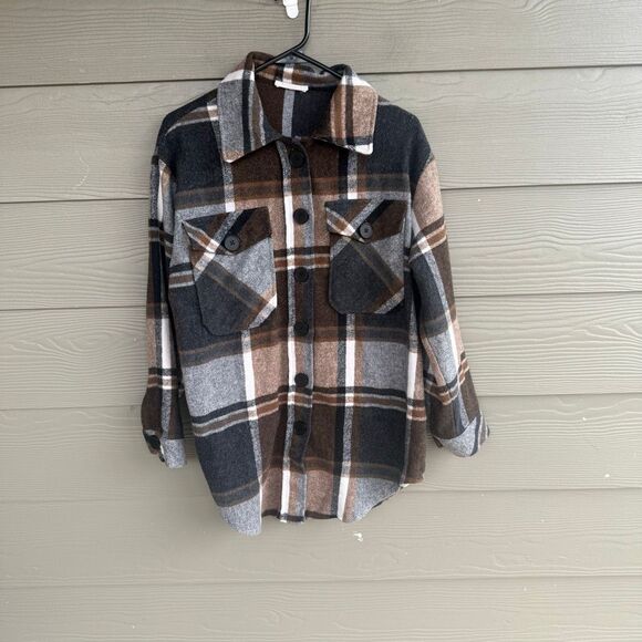 Goodnight Macaroon plaid flannel button front shirt - Picture 2 of 6